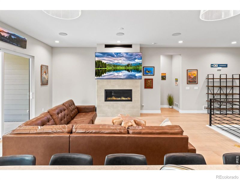 1869 Blossom Grove Dr, Windsor, CO 80550
