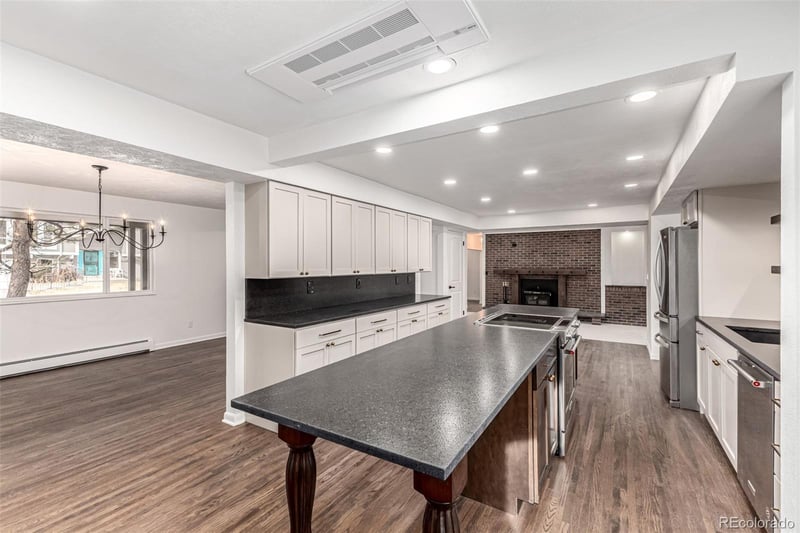 5520 W Kent Pl, Denver, CO 80235