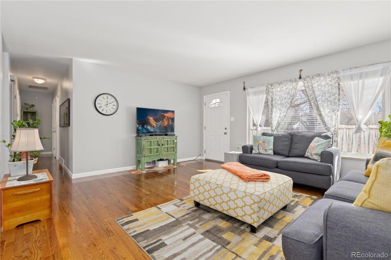 5095 S Osceola St, Littleton, CO 80123
