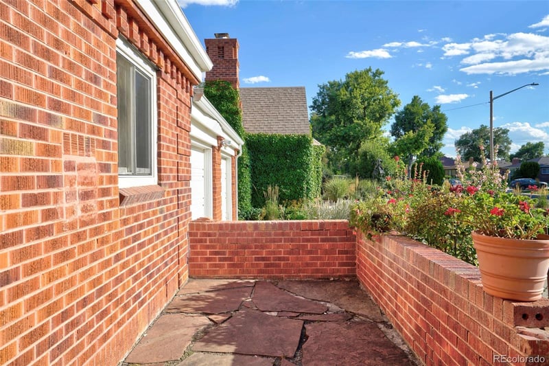 2670 Kearney St, Denver, CO 80207