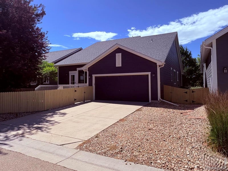 527 Deerwood Dr, Longmont, CO 80504