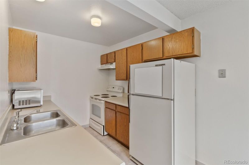 4822 Live Oak Dr, Colorado Springs, CO 80916