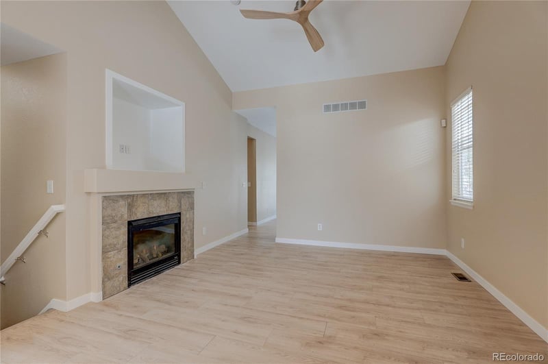 24671 E Kansas Cir, Aurora, CO 80018