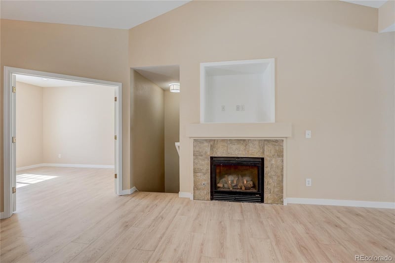 24671 E Kansas Cir, Aurora, CO 80018