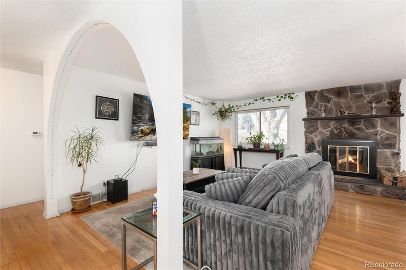 2945 S Teller St, Denver, CO 80227