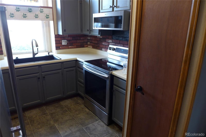 4825 Eldon Dr S, Colorado Springs, CO 80916