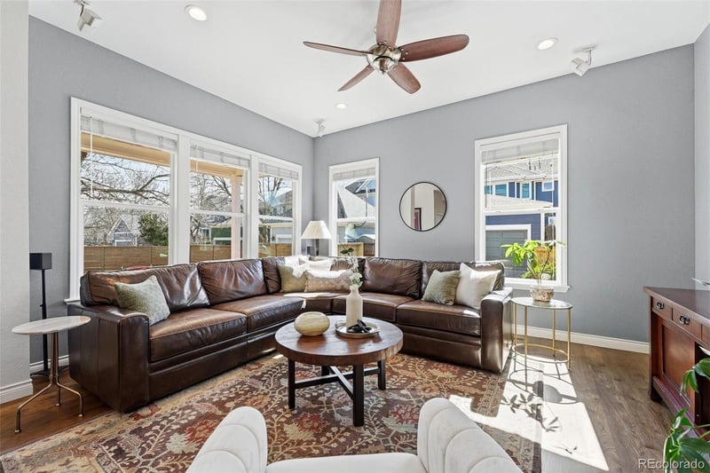 2820 Wabash St, Denver, CO 80238