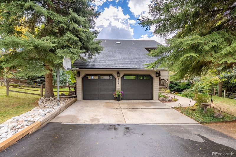 505 W Princeton Cir, Glenwood Springs, CO 81601