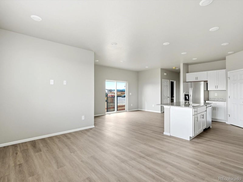 2233 E 164th Ave, Thornton, CO 80602