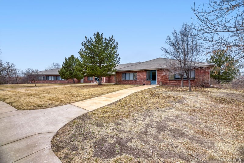 20 W Dry Creek Cir, Littleton, CO 80120