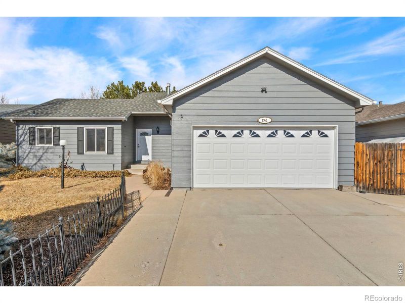 241 Pin Oak Dr, Loveland, CO 80538