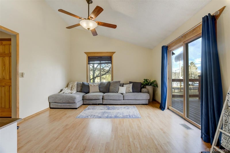 1011 W South Ave, Woodland Park, CO 80863