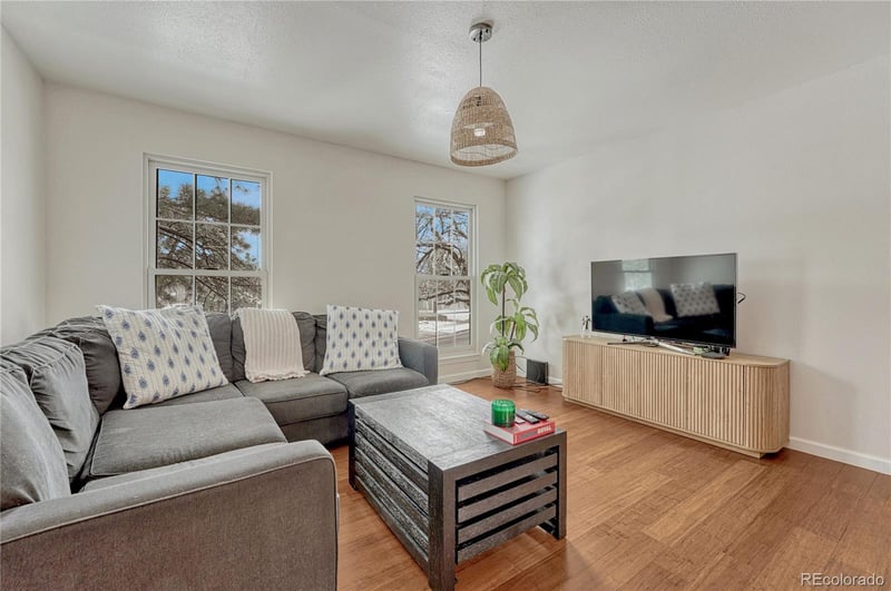 1811 S Quebec Way #1, Denver, CO 80231
