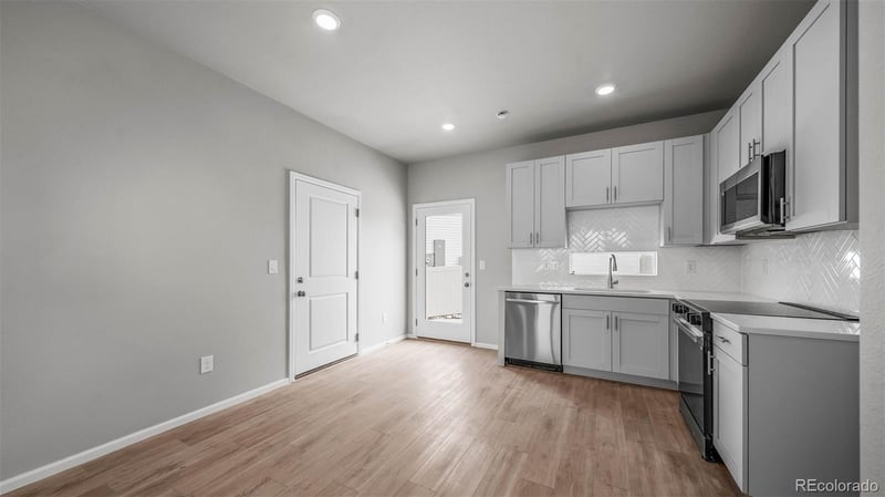 3407 Pearwood Dr, Johnstown, CO 80534