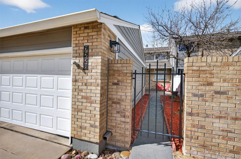 7228 S Vine Ct, Centennial, CO 80122