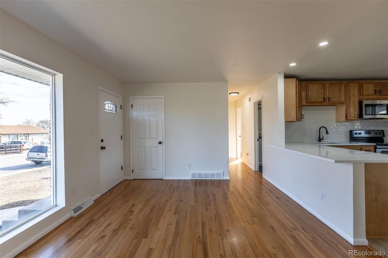 20 W Marigold Dr, Denver, CO 80221