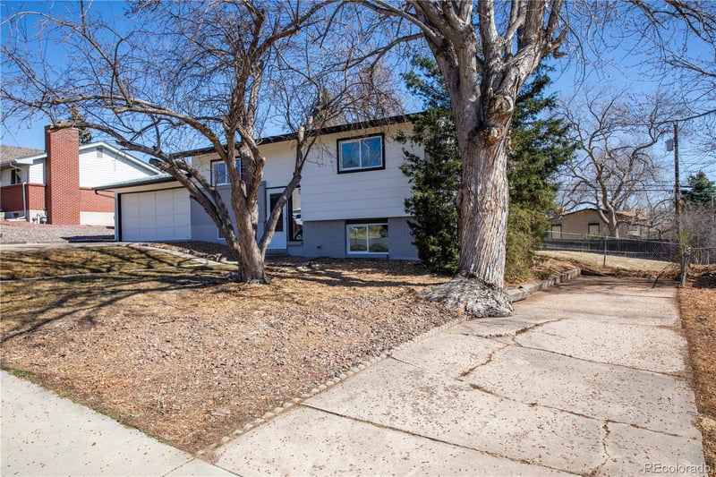972 S Quail Way, Lakewood, CO 80226