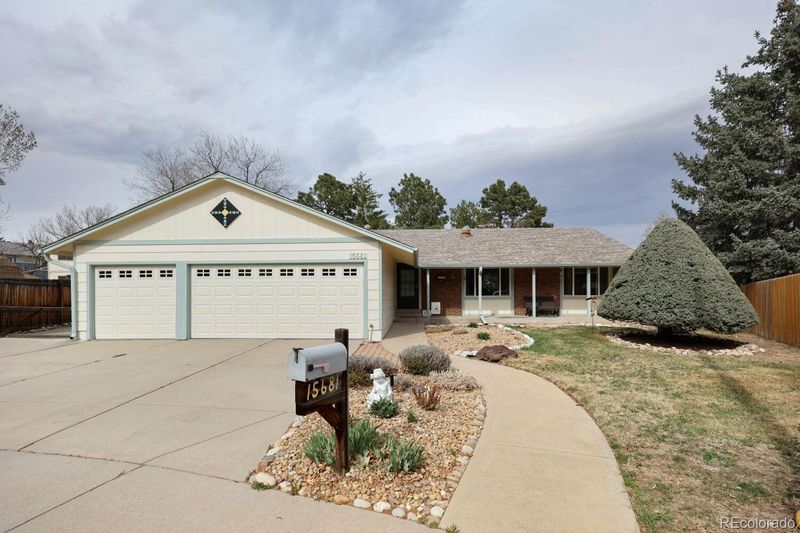 15681 E Jefferson Ave, Aurora, CO 80013