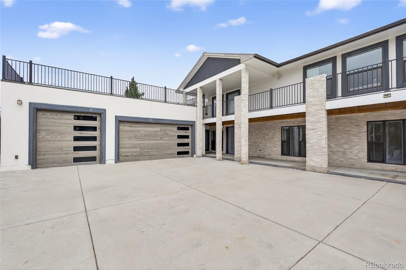 2390 S Holly St, Denver, CO 80222
