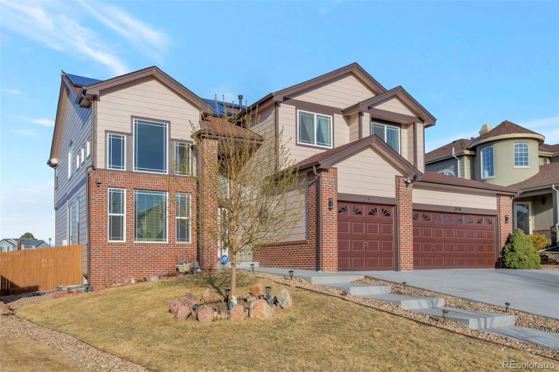 2430 S Fundy Cir, Aurora, CO 80013
