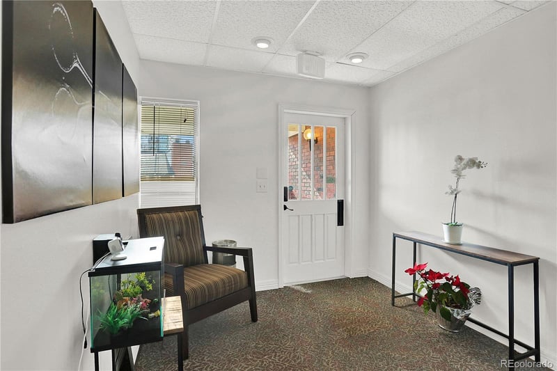 1201 S Parker Rd #203, Denver, CO 80231