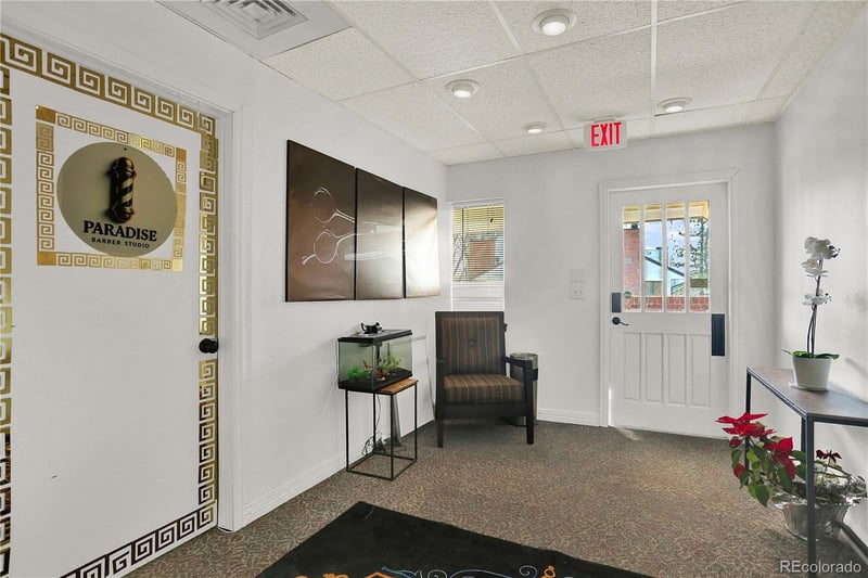 1201 S Parker Rd #203, Denver, CO 80231
