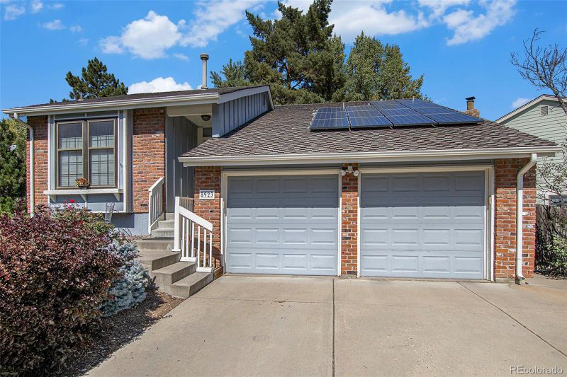 8923 W 81st Ln, Arvada, CO 80005