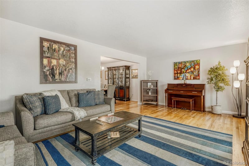 3416 S Akron St, Denver, CO 80231