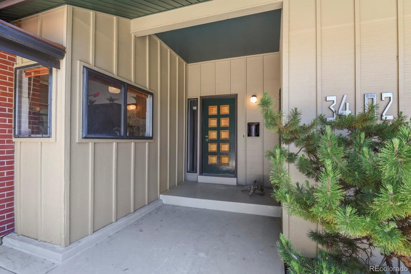 3402 S Dallas Ct, Denver, CO 80231