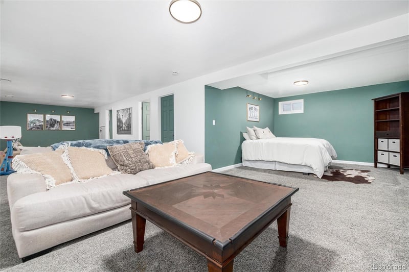 1211 W 102nd Pl, Northglenn, CO 80260