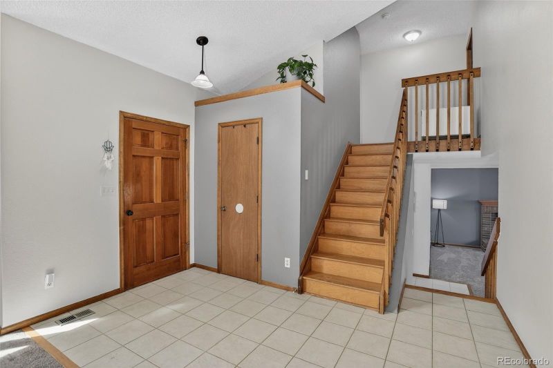5250 S Yampa Ct, Centennial, CO 80015