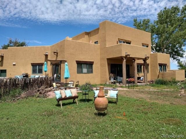 310 E Francisco St, La Veta, CO 81055
