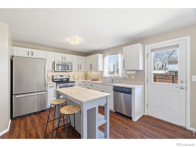 2110 Astoria Ln, Longmont, CO 80504