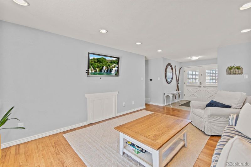 840 E Dogwood Ave, Centennial, CO 80121