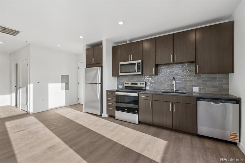 639 29th St #400, Denver, CO 80205