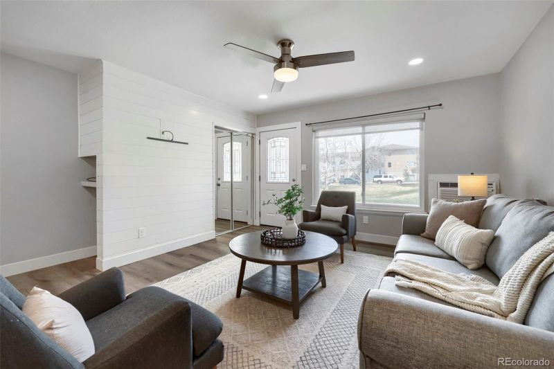 532 Oakwood Dr #B101, Castle Rock, CO 80104