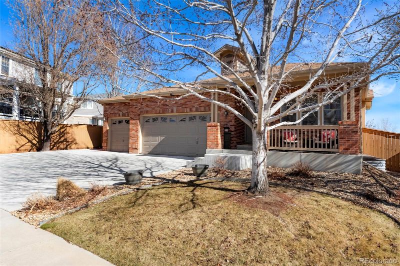 20592 E Duke Dr, Aurora, CO 80013