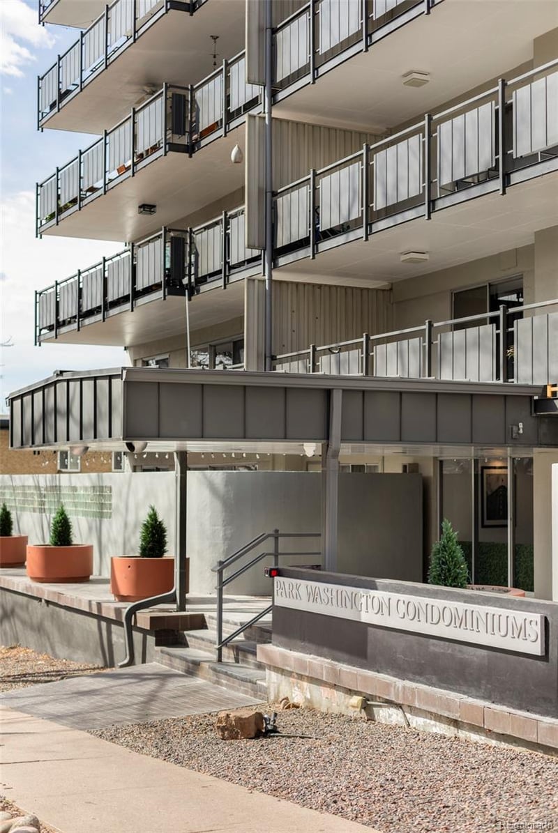 669 N Washington St #203, Denver, CO 80203
