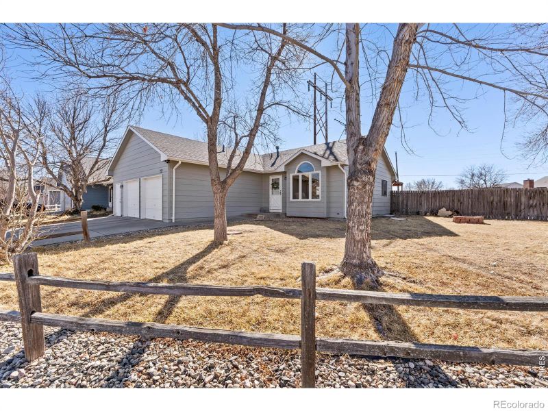 998 S Edinburgh Dr, Loveland, CO 80537