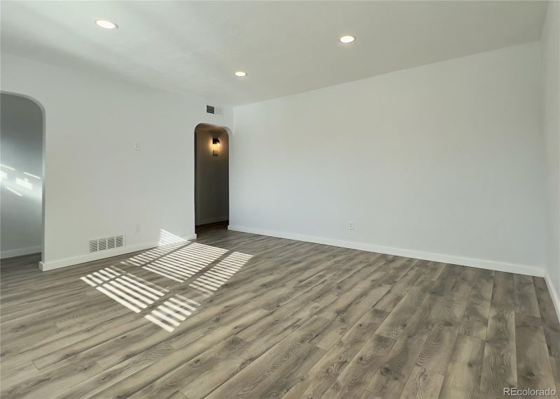 9190 High St, Thornton, CO 80229