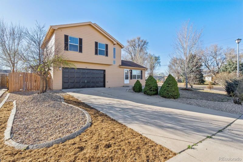 101 23rd Ave Ct, Greeley, CO 80631