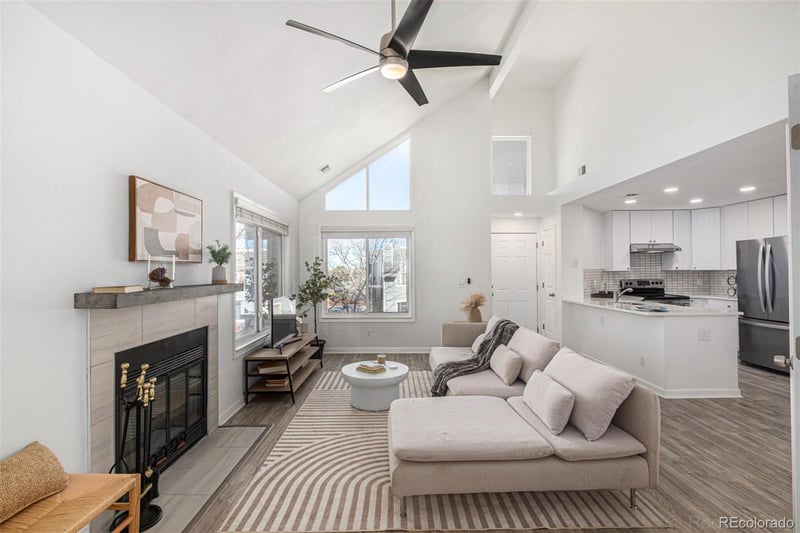 8500 E Jefferson Ave #17C, Denver, CO 80237