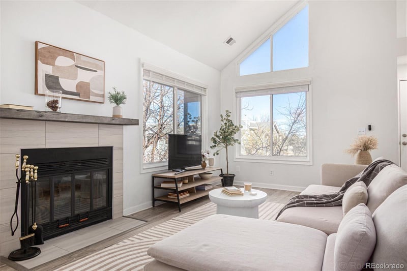 8500 E Jefferson Ave #17C, Denver, CO 80237