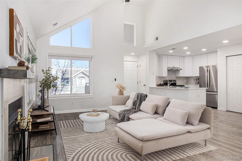 8500 E Jefferson Ave #17C, Denver, CO 80237