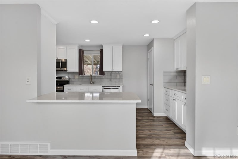 3125 S Beeler St, Denver, CO 80231