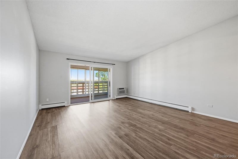 350 S Clinton St #8D, Denver, CO 80247