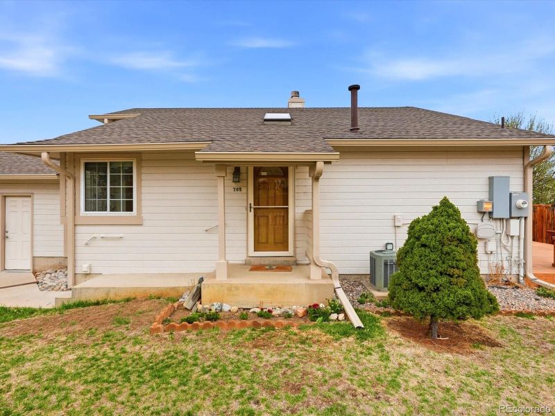 765 Stowe St, Highlands Ranch, CO 80126