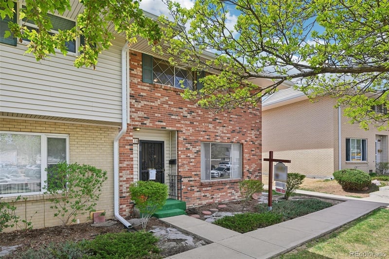9116 E Lehigh Ave, Denver, CO 80237