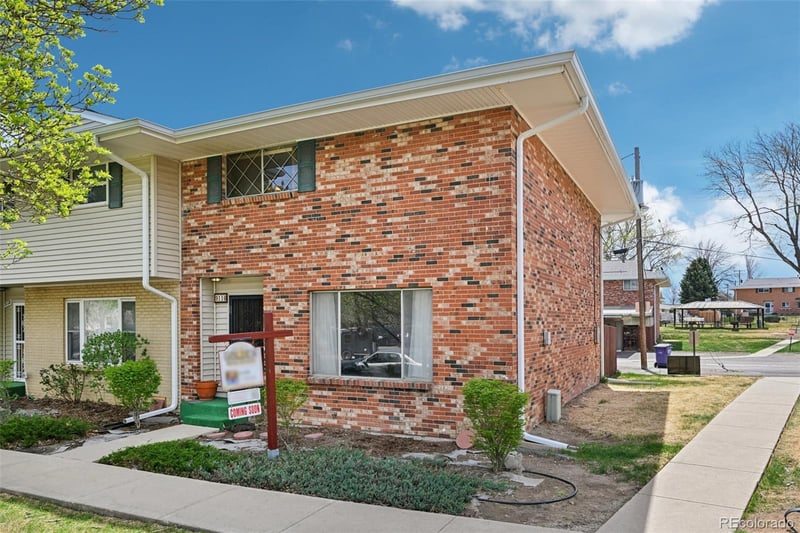 9116 E Lehigh Ave, Denver, CO 80237