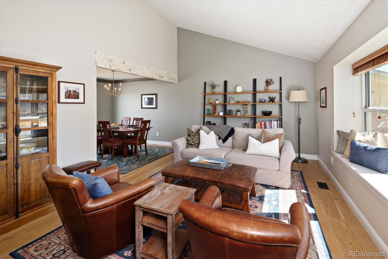7825 E Kettle Ave, Centennial, CO 80112